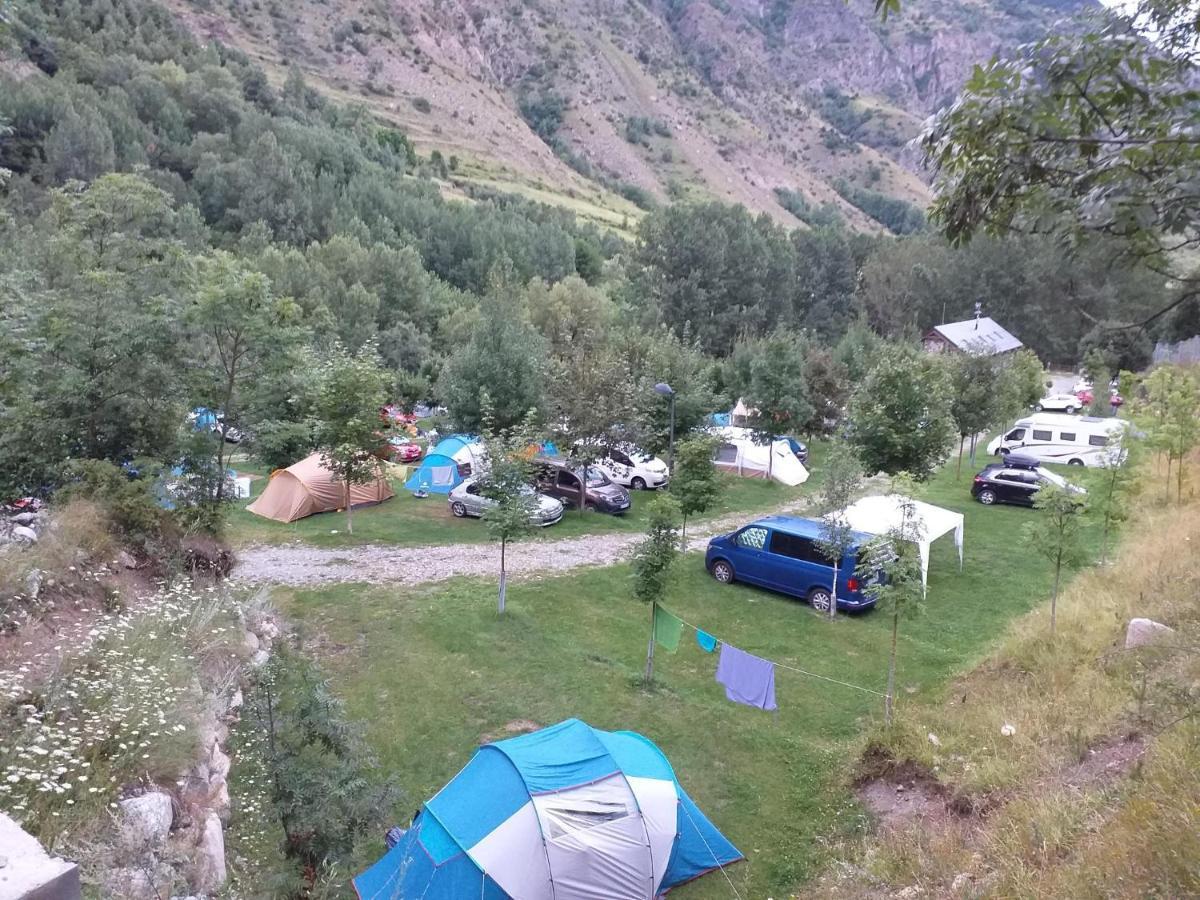Hotel Camping Riu Gelat Espot Exteriér fotografie