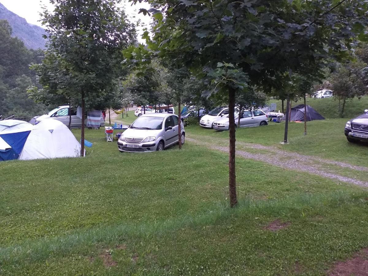 Hotel Camping Riu Gelat Espot Exteriér fotografie
